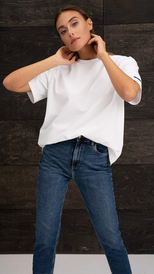 Oversized moteriški marškinėliai CMF203