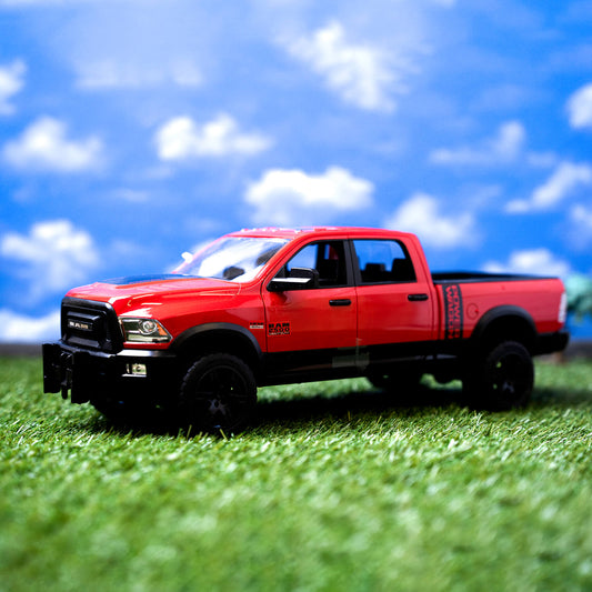 Bruder 02500 Raudonas pikapas